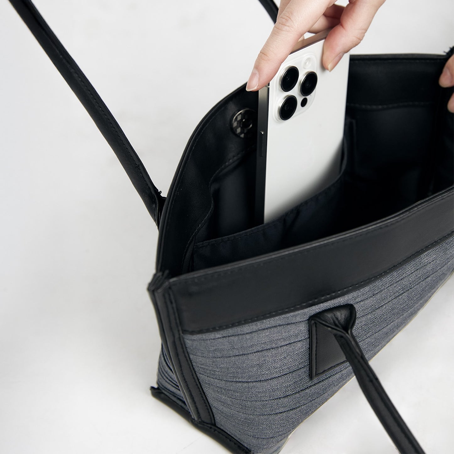Montréal Mini – Pleated
