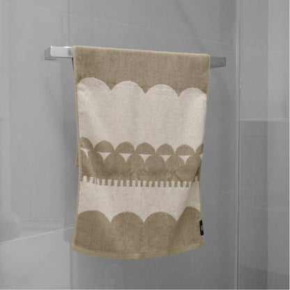 Laku Towel