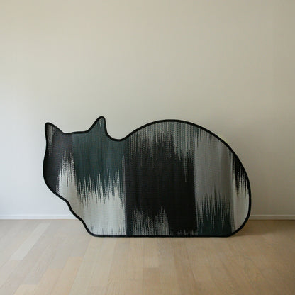 Aamu – Feline