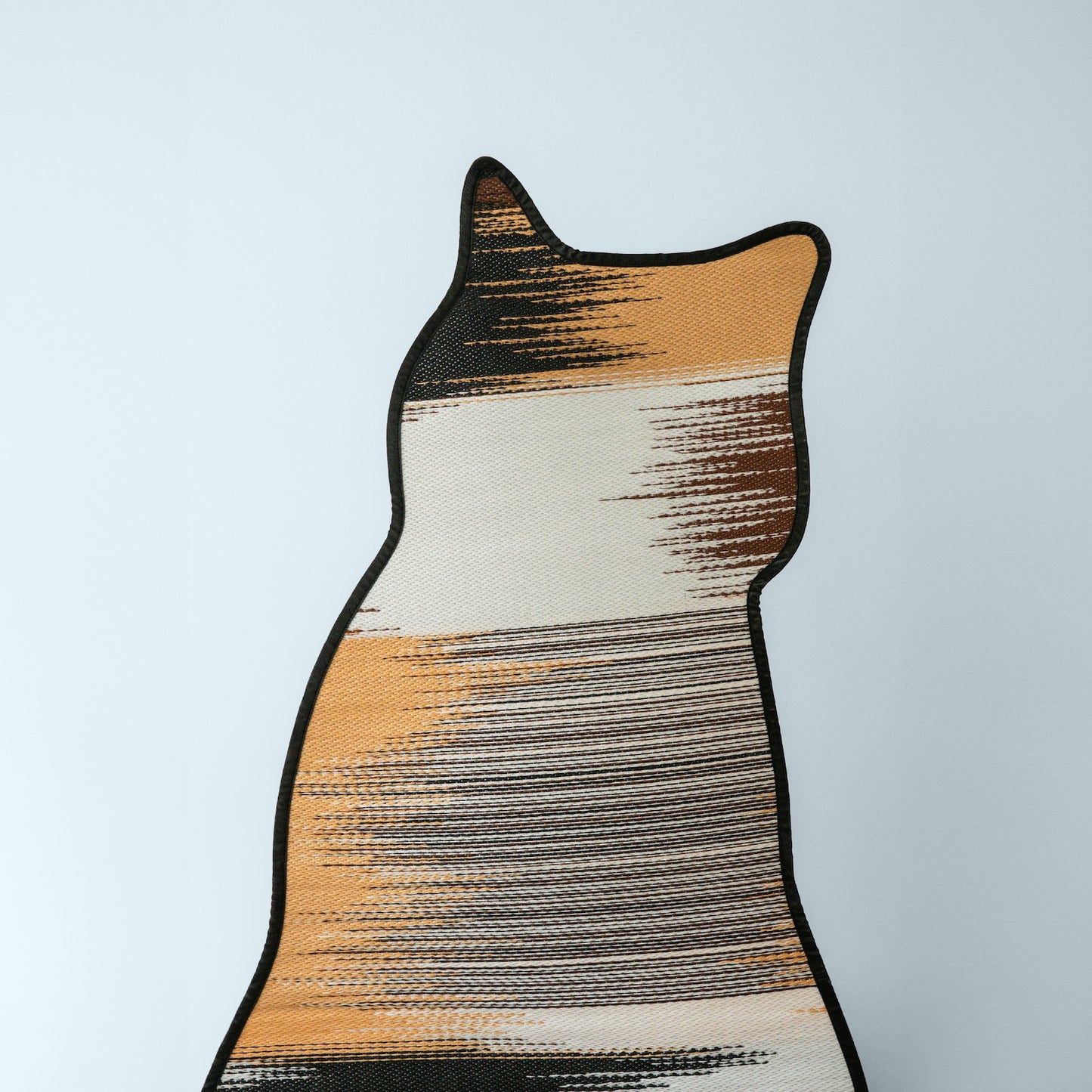 Aamu – Feline