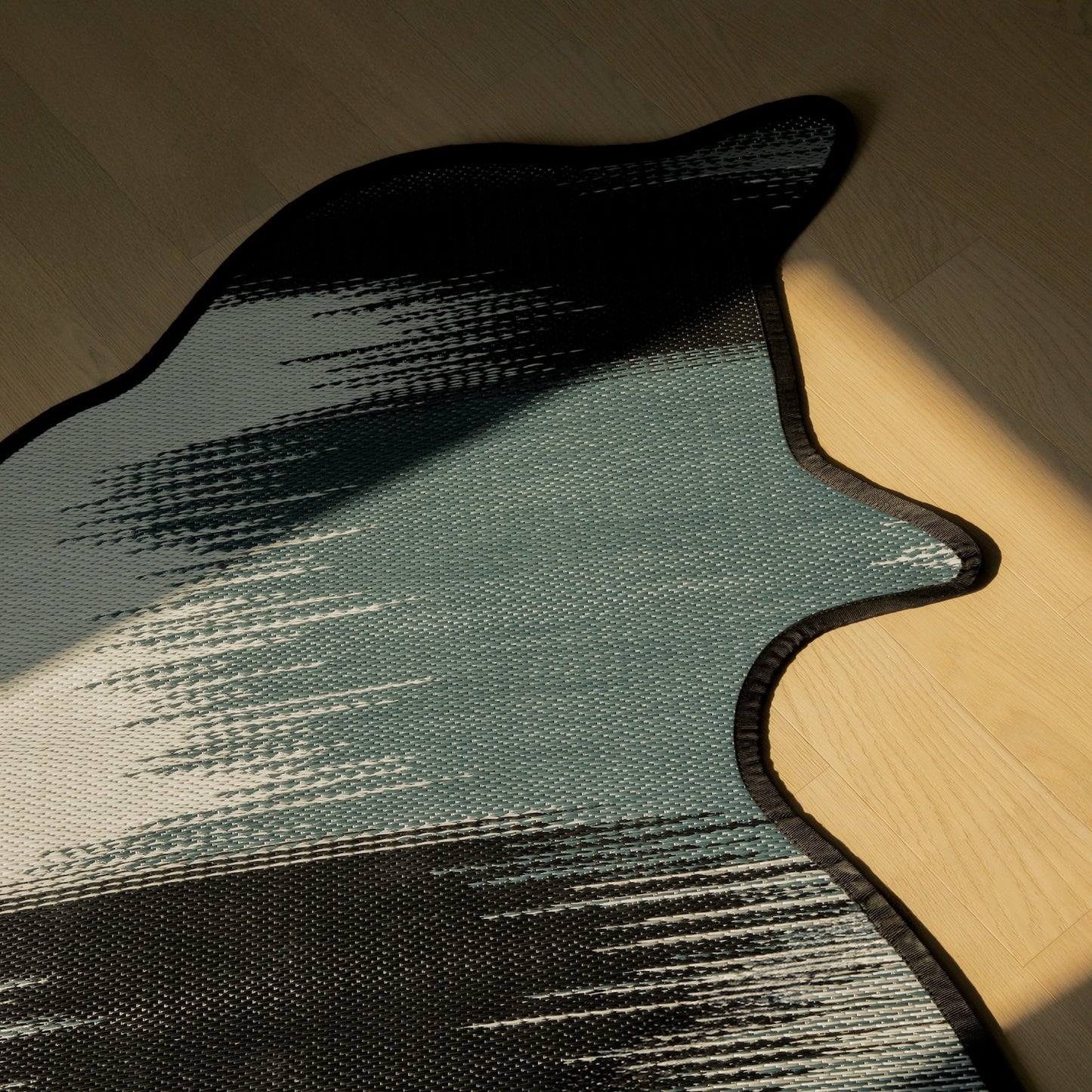 Aamu – Feline