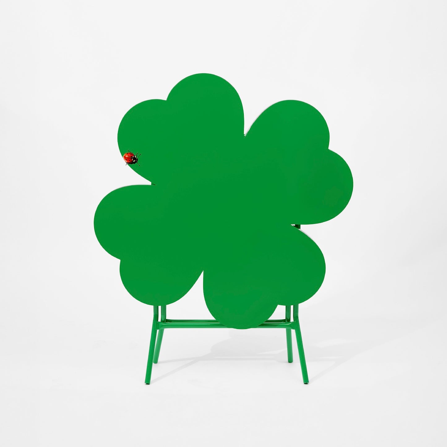 Clover Table