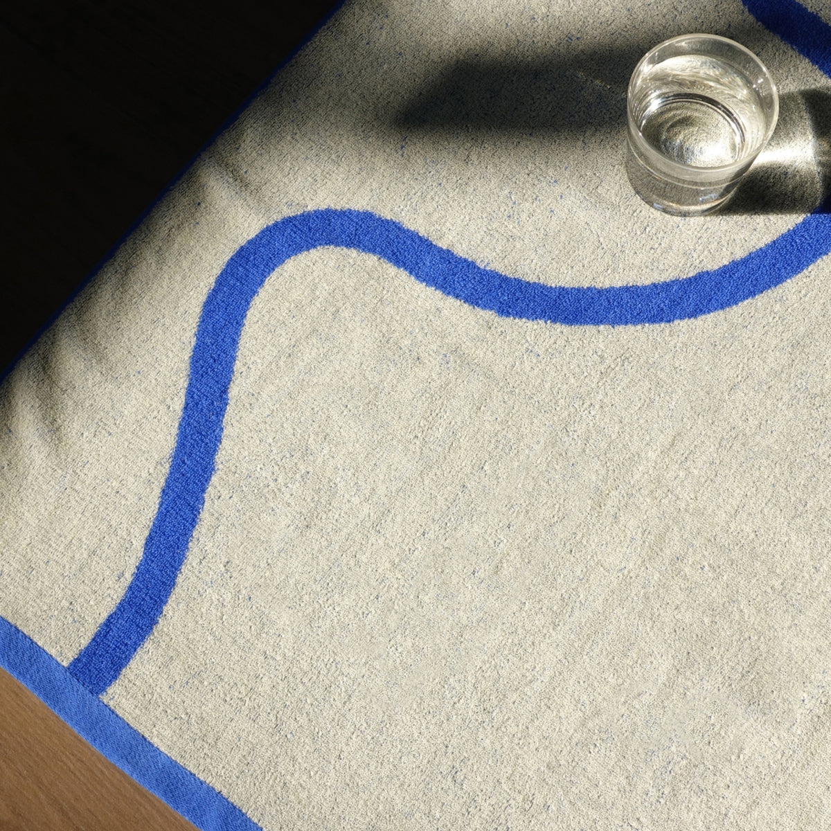 Towel Design Matter - Flume (Champagne x Cerulean Blue)